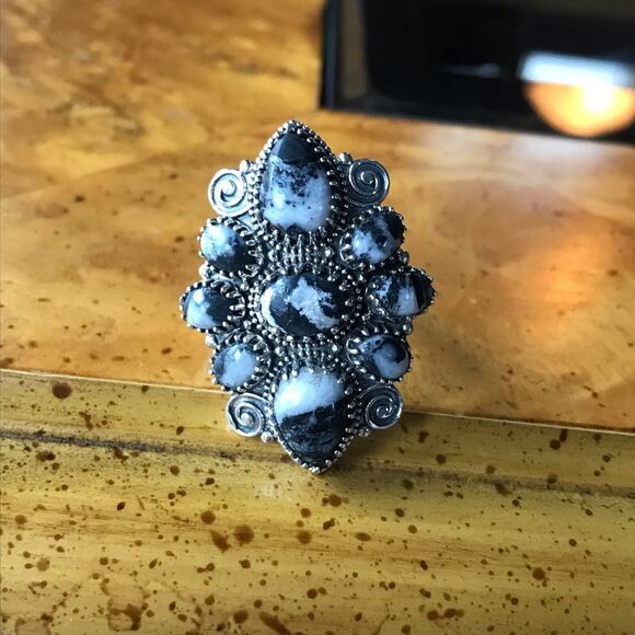 Natural White Buffalo Turquoise Sterling Silver Ring Size 7 - Picture 9 of 9